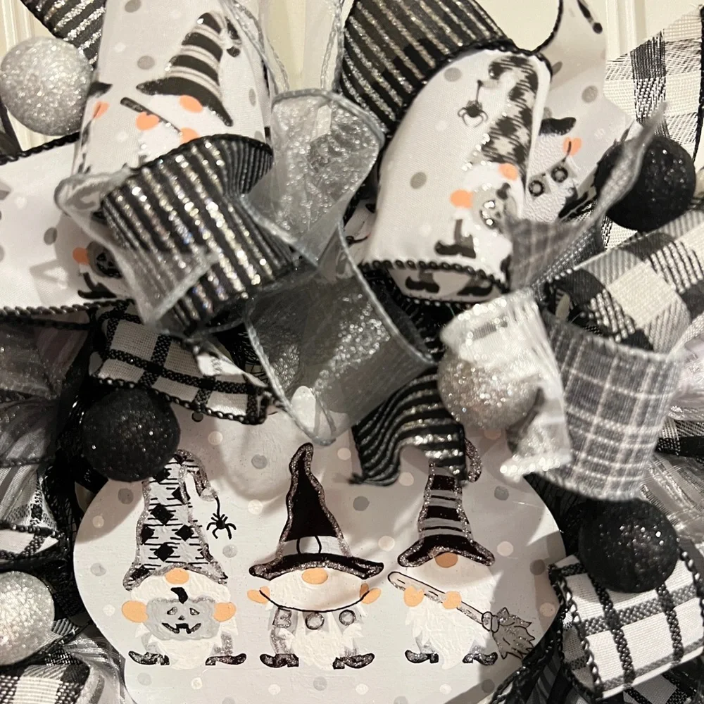 13 inch Halloween Ribbon Wreath Black White Gnome MW4